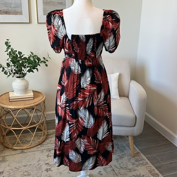 J. Crew Tropical Summer Puff Sleeve Twist Front Smocked Back Midi Dress Size 2 - Picture 4 of 16